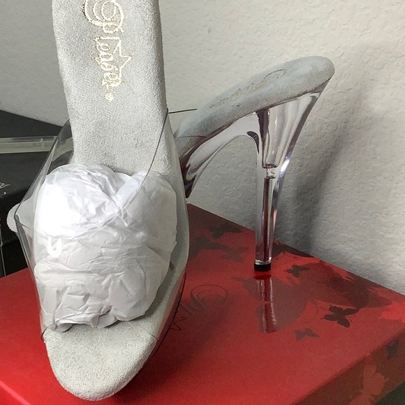 Pleaser Kiss-201 Clear/Clear- NEW IN BOX! Multiple Sizes Available! - Picture 3 of 4